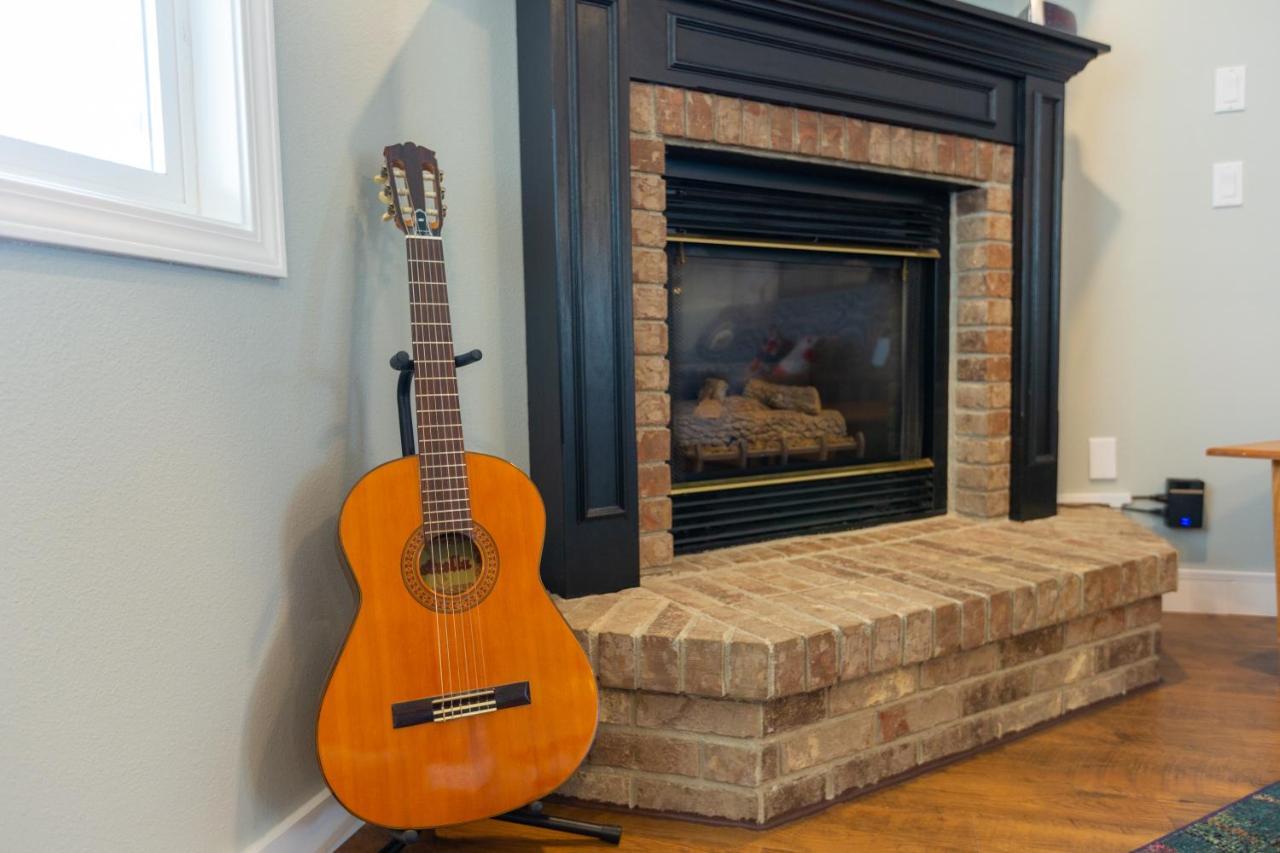 Hello Dolly! 3 Beds, 2 Bath, 2 Tv'S, Fireplace, Quiet Neighborhood In Star, Id Minutes From Walking Trails And River Views Eagle Eksteriør bilde